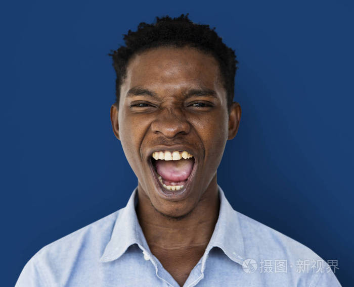 尖叫着非洲人照片-正版商用图片0175h0-摄图新视界