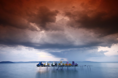 风暴结束的巴拉顿湖匈牙利