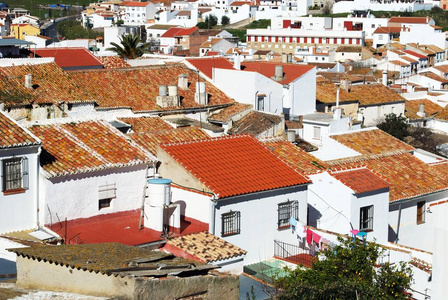 查看整个城的屋顶，壮硕，西班牙
