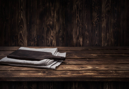 黑色木桌图片-黑色木桌素材-黑色木桌插画-摄图新视界