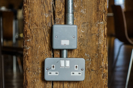插头插座把电源分配给所有电气设备帮助人民要方便