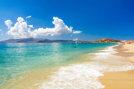 希腊基克拉迪纳克索斯岛上的惊人海滩