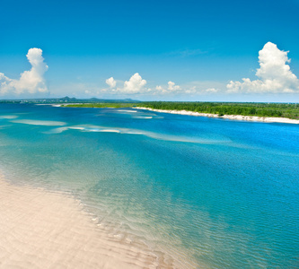 海岸飞行视图