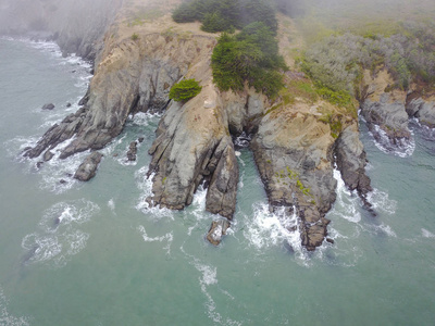 空中的岩石加州海岸线