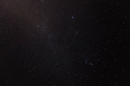 繁星点点的夜空