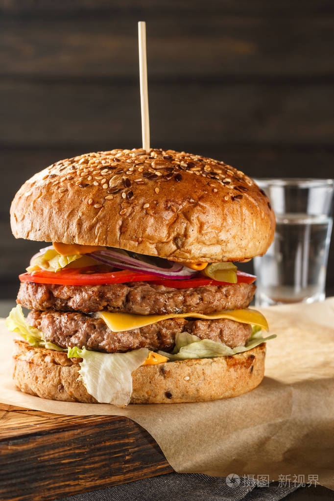 自制汉堡的特写照片-正版商用图片01c256-摄图新视界