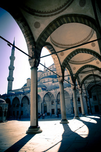 蓝色清真寺庭院  伊斯坦布尔  分割色调