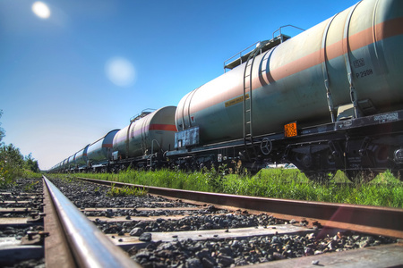 石油和燃料运输由铁路
