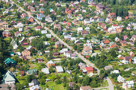 莫斯科地区农村住宅的视图上方