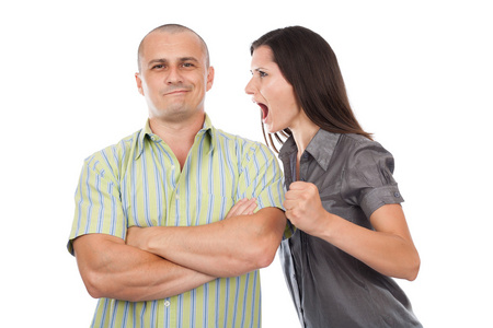 夫妻吵架夫妻吵架回家现场.恋人之间的争执.分歧, 打破关系.