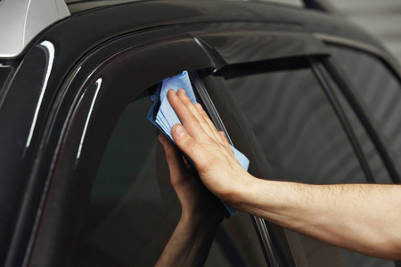 缓冲机准备抛光车工人抛光车窗抛光磨机的镶木地板的工人汽车抛光系列