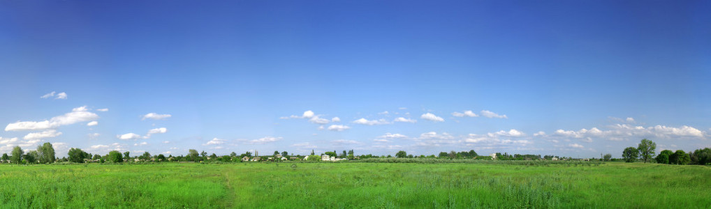 绿野蓝天全景