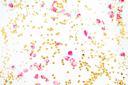 炫彩花纹由粉色的玫瑰花瓣和金色纸屑