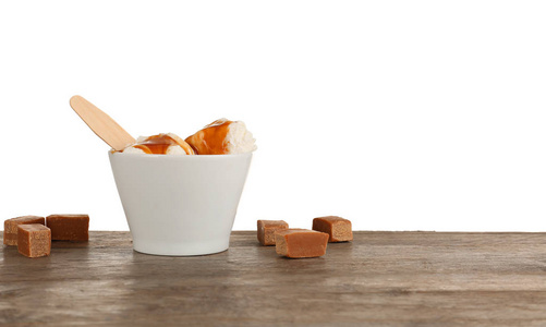 流动的冰激淋图片