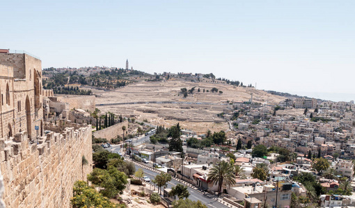 耶稣在橄榄山上耶路撒冷公墓从粪门在老拖曳在耶路撒冷，以色列的视图
