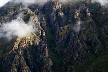 安第斯山脉的山脊。
