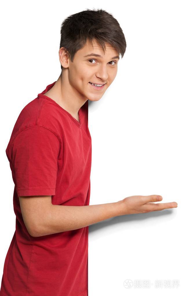 英俊的男人穿红色衬衫