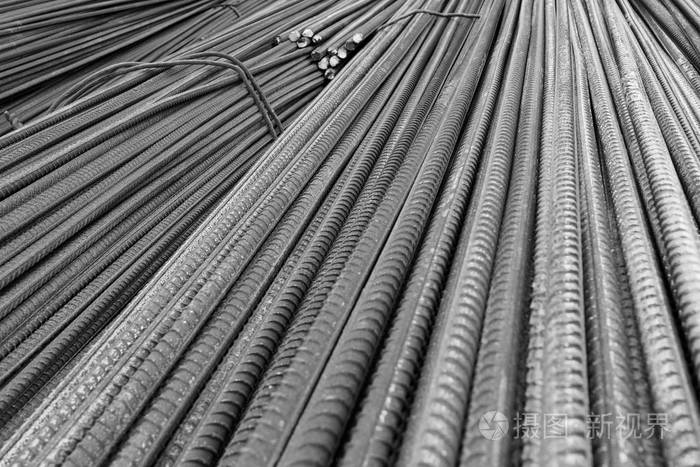 生锈钢筋(黑色和白色)