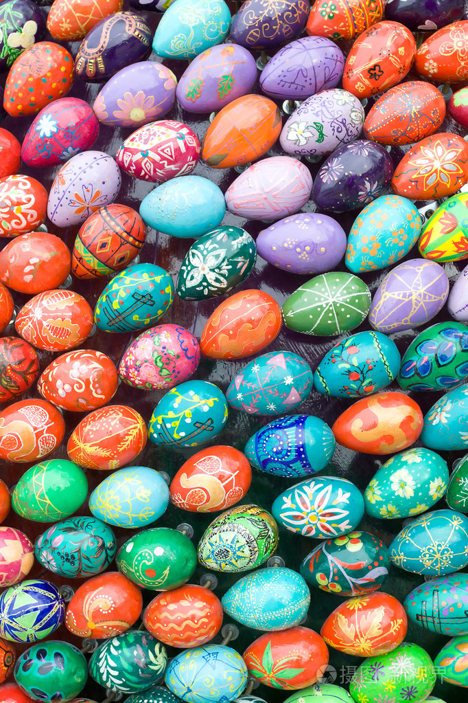 木制复活节彩蛋背景