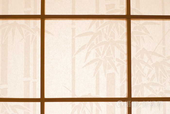 木制窗户和日本纸