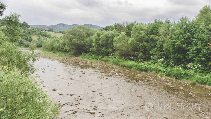 在喀尔巴阡山山区河流