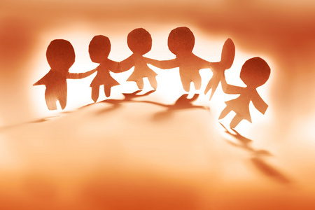 协力 配合 联合作业 集体工作照片