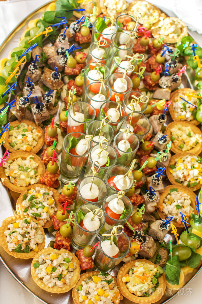 美食和小吃在自助餐或宴会餐饮选择性的焦点