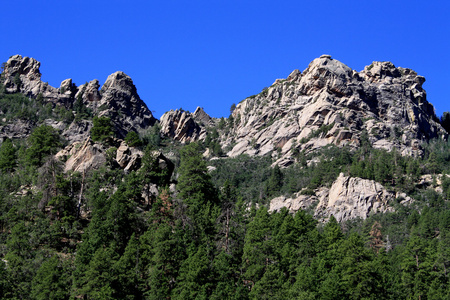 山顶 山峰