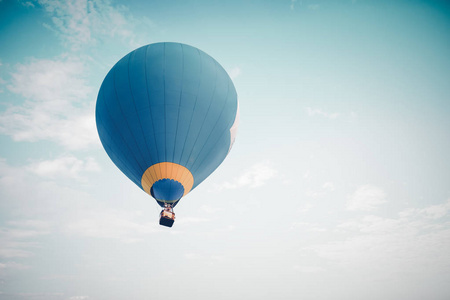 热空气气球飞行