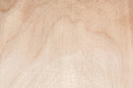 用砂纸擦天然桦木胶合板，木材的表面纹理并划伤