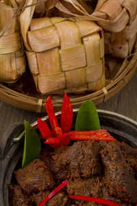牛肉，即巴东印尼食品