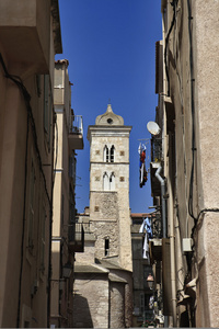 法国科西嘉博尼法西奥大厦和大教堂的钟声