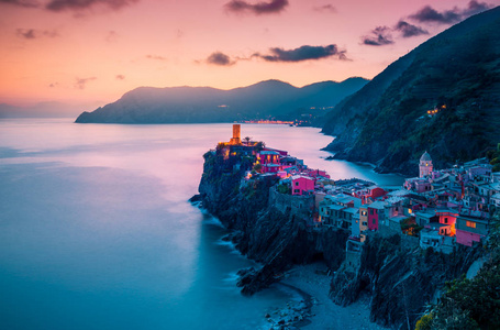 著名的旅游地标式目的地 Vernazza