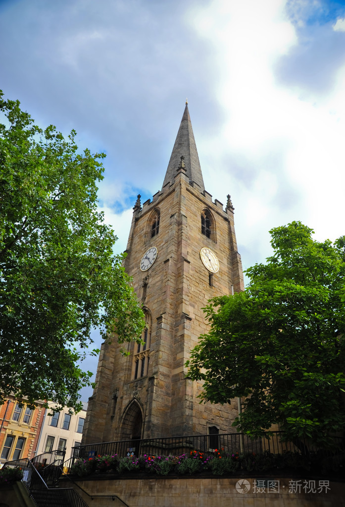 诺丁汉英国中北部郡名该郡首府