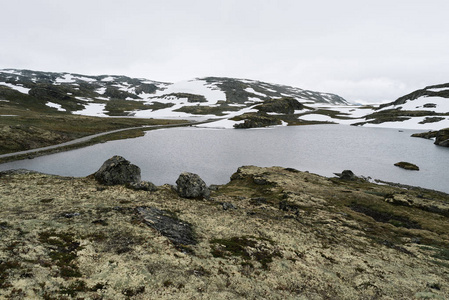 Aurlandsfjellet挪威和 Flyvotni 湖的旅游线路