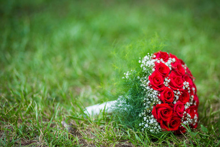 红色婚礼花束