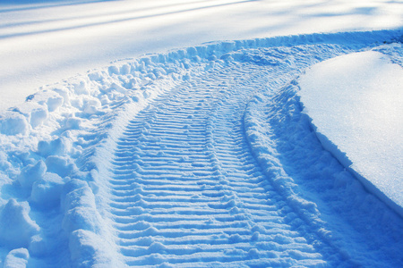 雪地摩托跑道