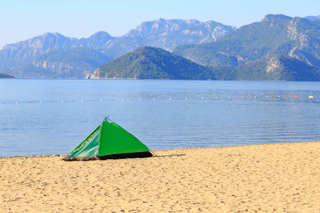 沙滩帐篷图片