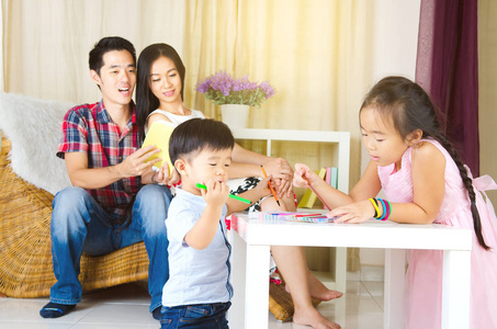 亚洲家庭生活方式
