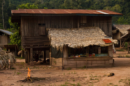 在传统的村庄老挝的小商店
