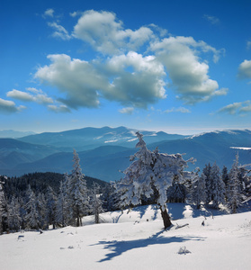 山区冬季景观