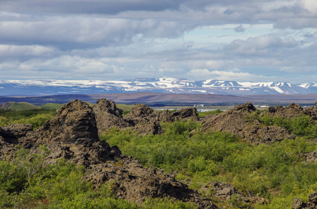 Dimmuborgir在冰岛北部火山洞穴 熔岩与岩层的米湖附近的一个岩镇