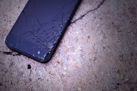 破碎的智能手机图片