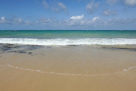 空海滩和热带海洋