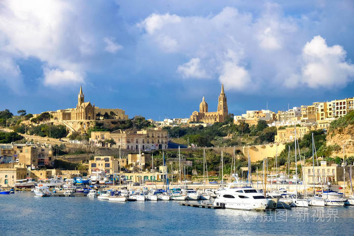 在大小在马耳他第二岛.海港查看无线