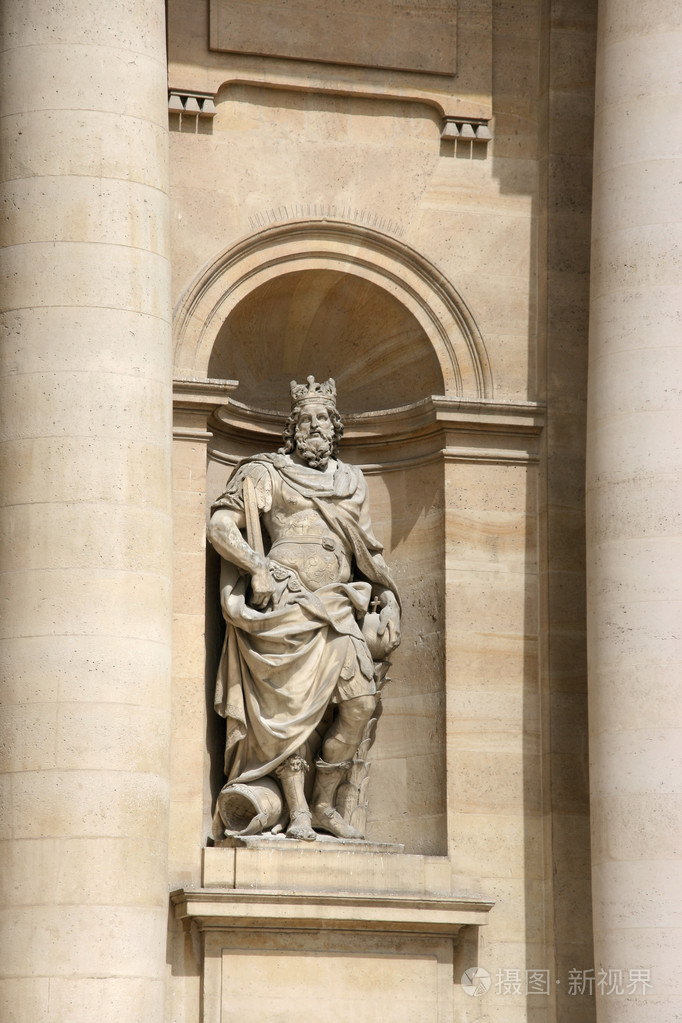 768-814为法兰克王,800-814为西罗马帝国皇帝)