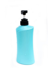 洗发水隔绝在白色背景上的蓝色塑料瓶