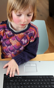 儿童手提电脑