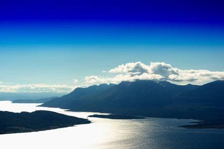 挪威峡湾通道景观背景