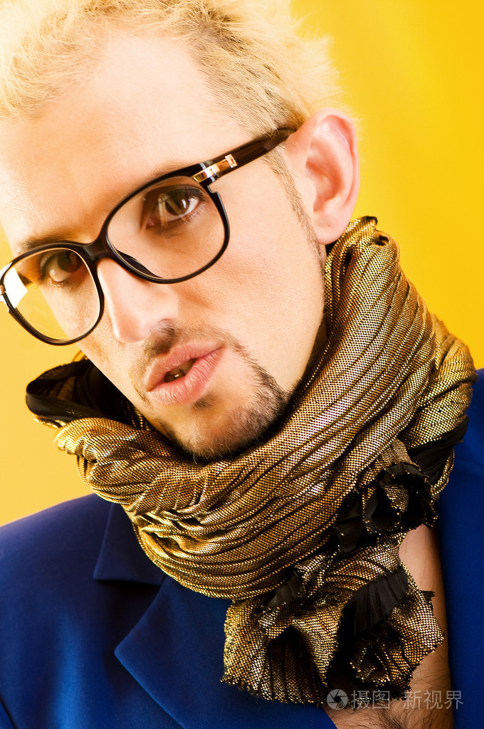 戴眼镜的人的肖像照片-正版商用图片01wlal-摄图新视界